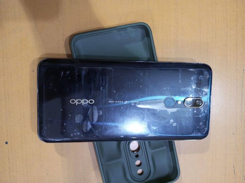 oppo f11 like a new mobile 10/10 coundtion and all ok set sath 1