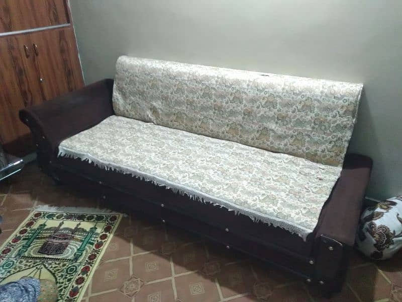 5 seater sofa/bed with table 1