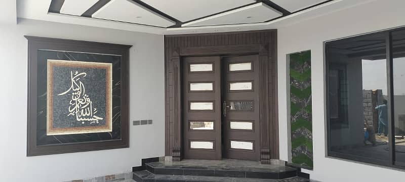 20 Marla luxury vila for sale in DHAM sector H 1