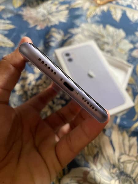 iPhone 11 jv ( 3 months apple warranty) with box and all accessories 3