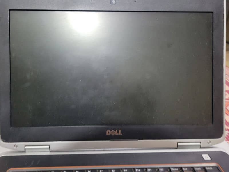 dell latitude laptop 4/250 1