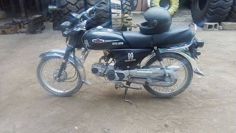 honda CD70 2