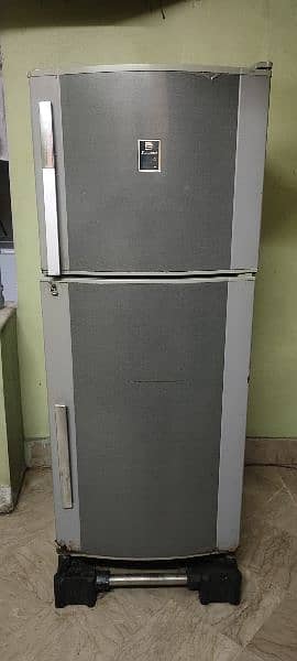 Dawlance Medium size Refrigerator For Sale 3