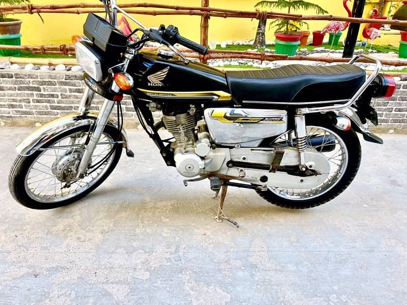 honda 125 special edition 0