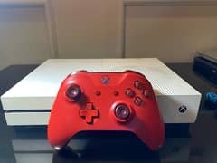 XBOX ONE S 500 GB WITH LIMITED EDITION CONTROLLER