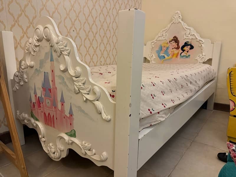 Princess single bed adult size bed 0