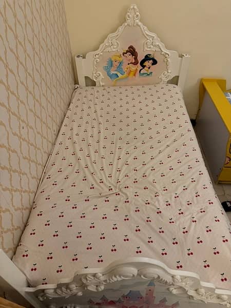 Princess single bed adult size bed 2
