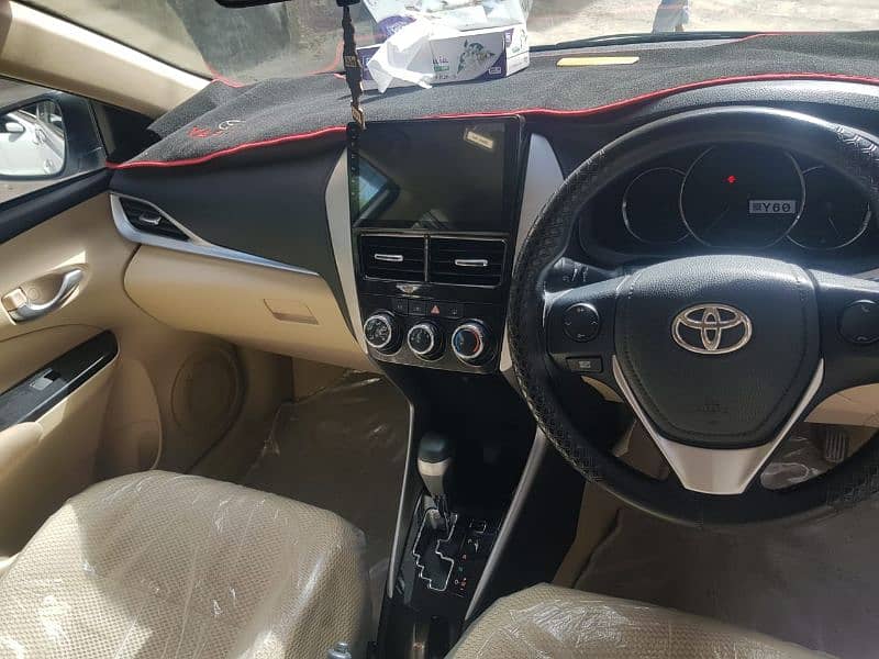 Toyota Yaris 2020 5