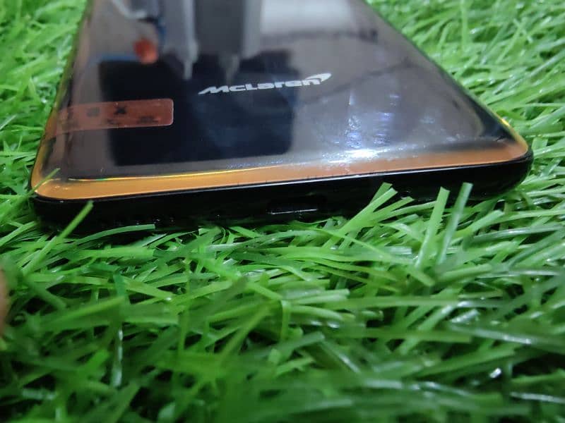 OnePlus 7T Pro 5G Mcleran Edition 12+7/256 4