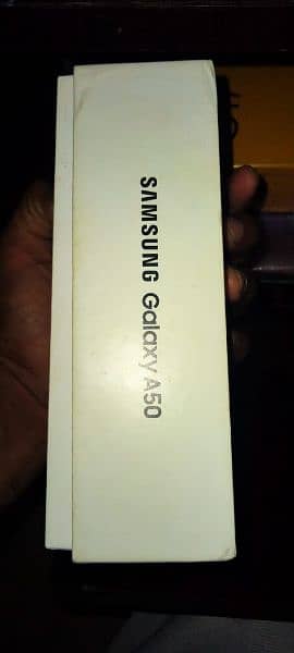 A50 Samsung mobile for sell with and charger 4/128 GB 5