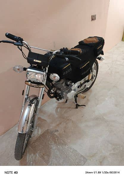 Honda CG 125 2024 Model Gold Edition Self start 4