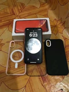 Apple iPhone Xr 64 GB Momery full Box Pta approved 03193220625