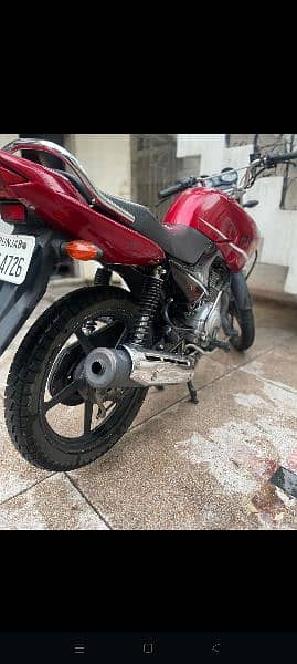 Yamaha YBR 125G. Excellent condition 2