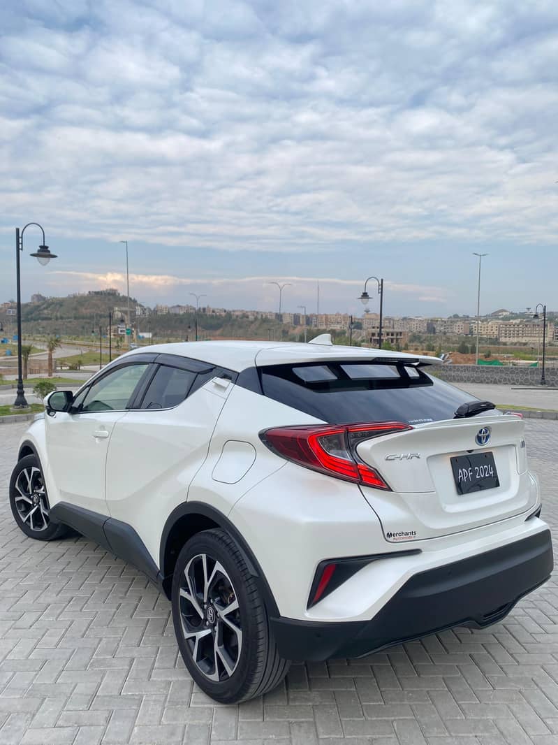 Toyota C-HR 2018 4