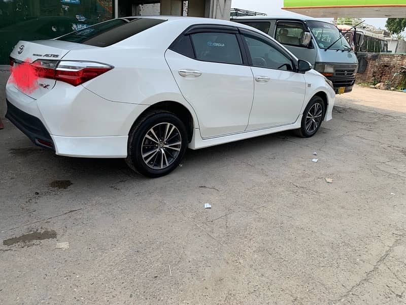 Toyota Corolla Altis 2018 3