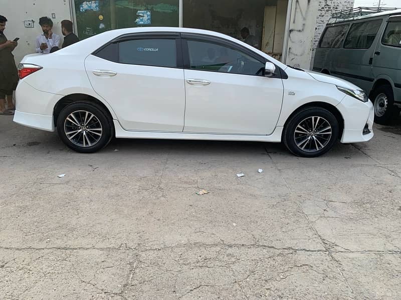 Toyota Corolla Altis 2018 8