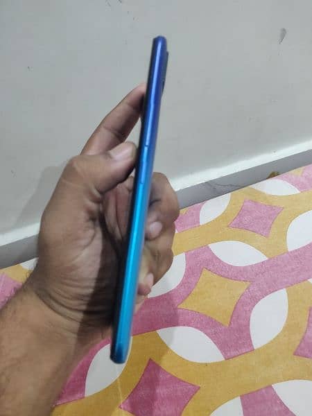 itel mobile used but in good condition 4