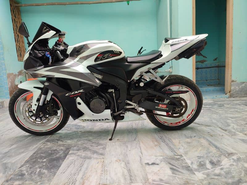 honda cbr600rr 1