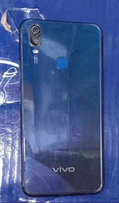 vivo y11 3/32 all ok for sale only phone with I'd card
