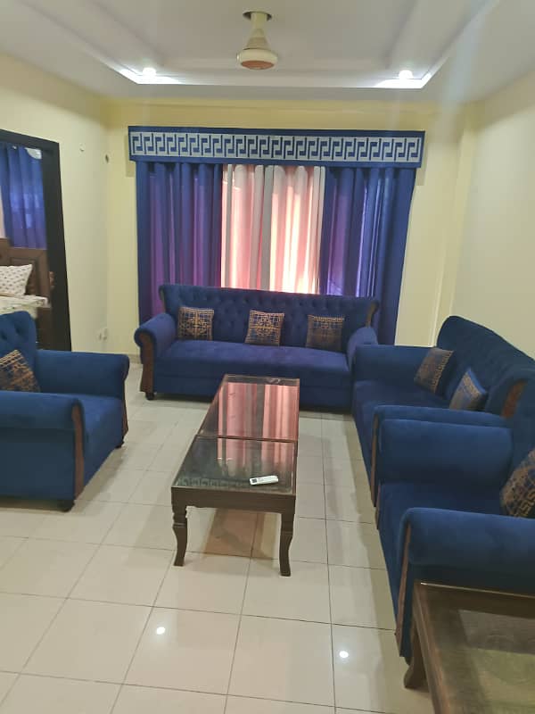 Par Day short time One BeD Room apartment Available for rent in Bahria town phase 4 and 6 empire Heights 2 Family apartment 1