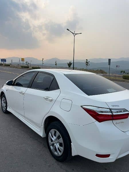 Toyota Corolla GLI 2019 special edition 8