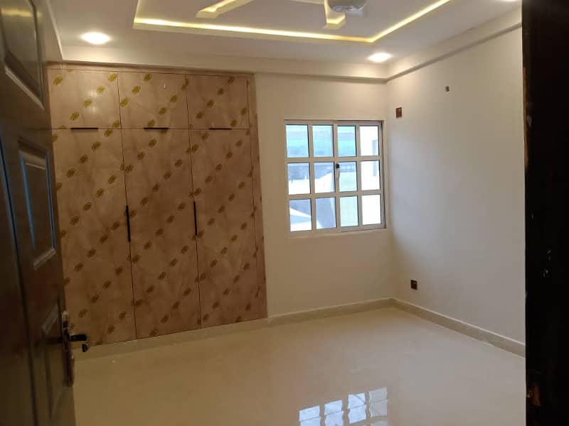 2 bed apartment available for rent in diamond mall and residency gulberg green Islamabad 7