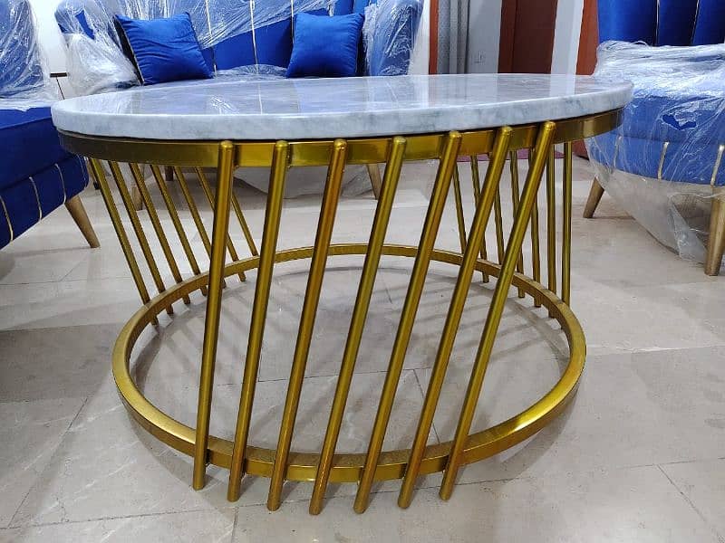 Marble Round shape Center Table (Almost New) 1