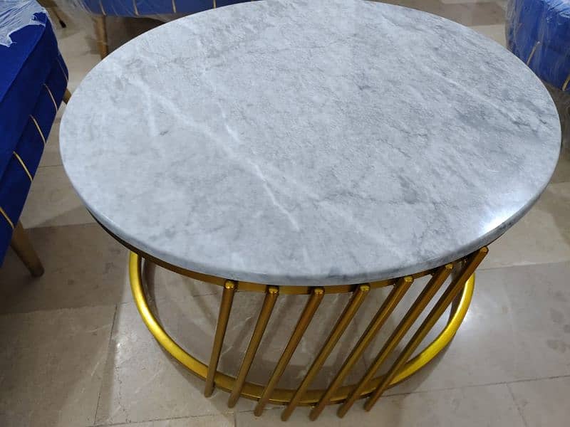 Marble Round shape Center Table (Almost New) 2