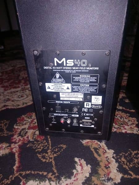 Studio Monitor behringer ms 40 3