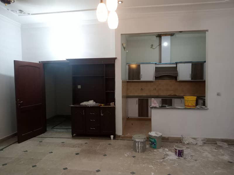 10marla first floor house available for rent with gas Islamabad 1