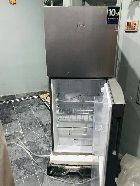 New Haier refrigerator hrf-246 3