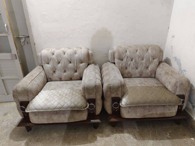 5 seater Master molty sofa set 3