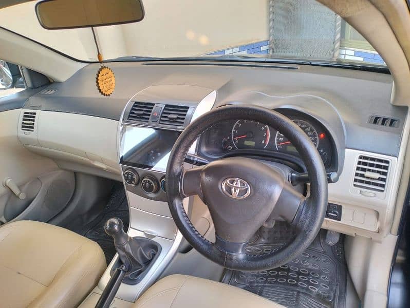 Toyota Corolla XLI 2013/2014 1