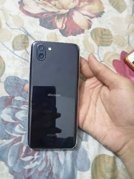 Aquos r2 4/64 Non pta with adapter/ cable PUBG 60fps 0