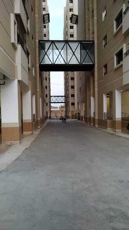Saima Palm Residency 3 bed drawing dining Appartment Available On Rent Block 11 Jauhar 5