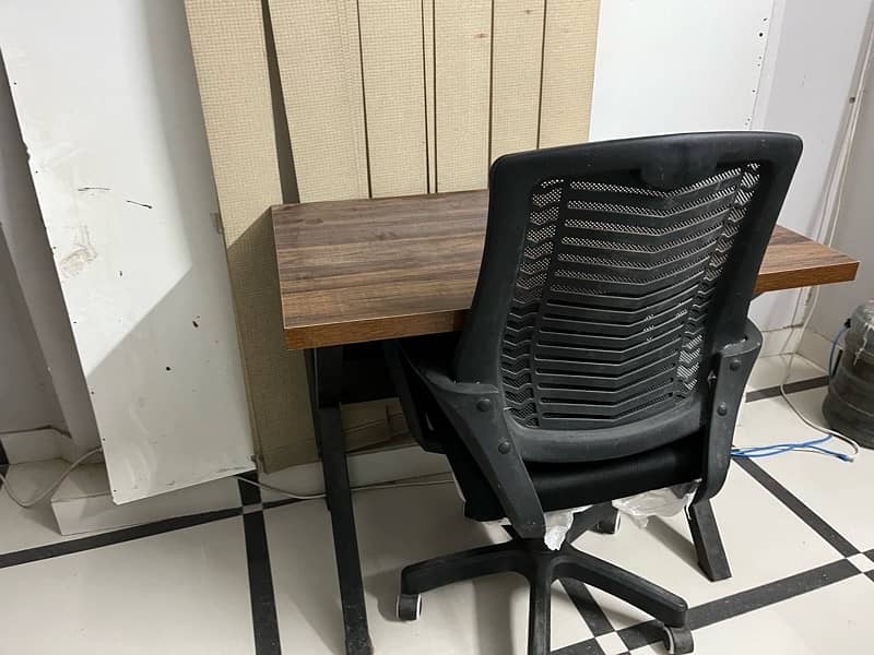 Office Tables and Chairs 9