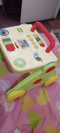 baby walking Walker . . good condition, 4 month used