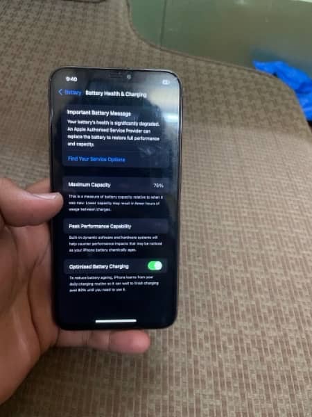 iPhone 11 pro max 64 gb jv 79 health true tone off but face id working 4