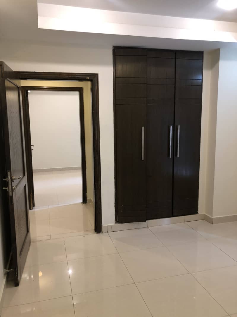 2 Bedroom Apartment for sale in F11 6