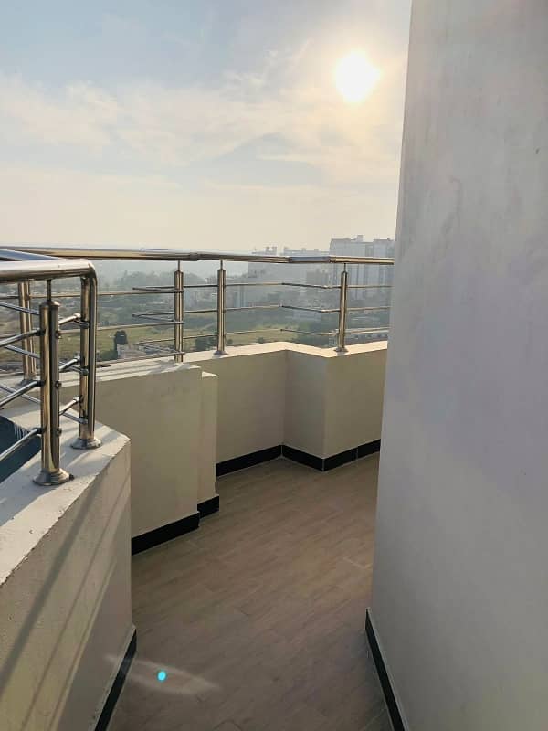 Penthouse Available For Sale In Capital Residencia E11 6