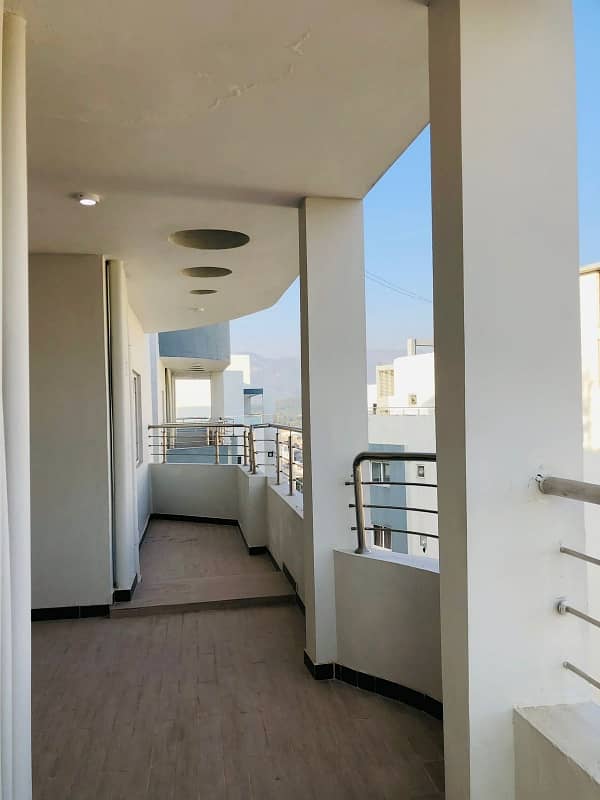 Penthouse Available For Sale In Capital Residencia E11 18