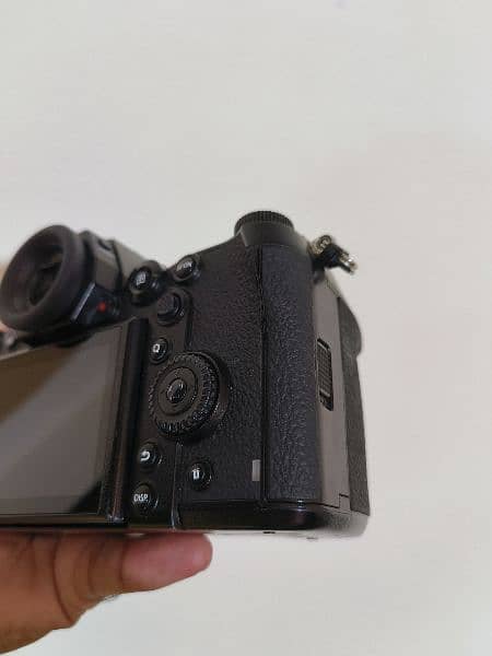 Panasonic Lumix DC S1 body 10