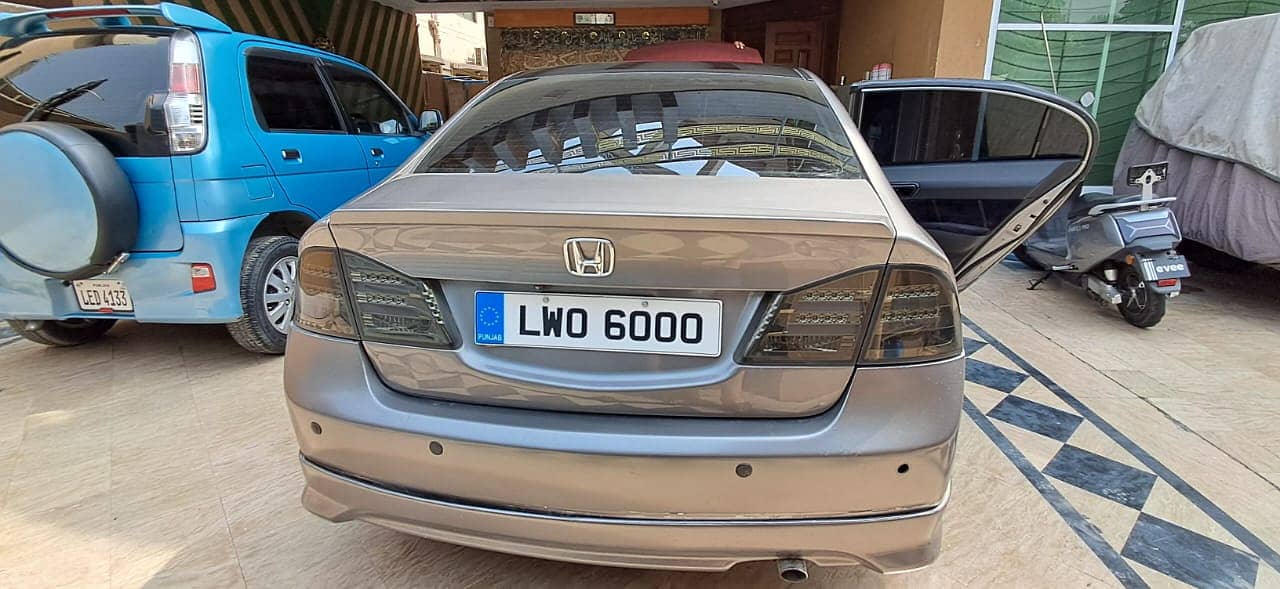 Honda civic 2006 for sale in lahore eme Dha 13