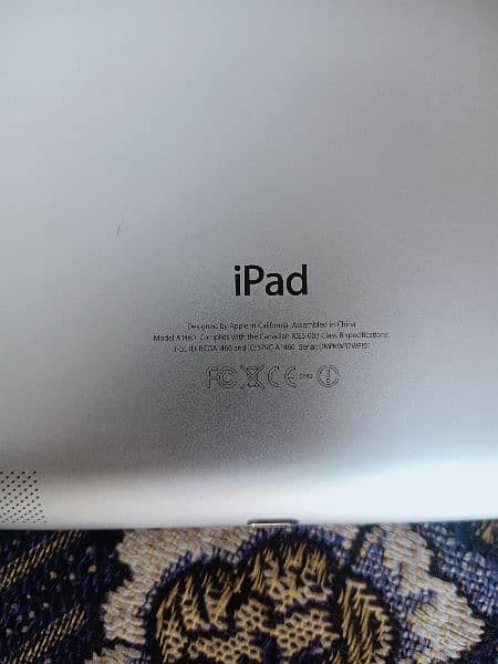 Apple I pad  A1460 (4) 5