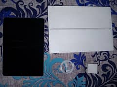 Apple iPad 9th Generation 64GB (Wifi) (Silver) 10/10 with accessories