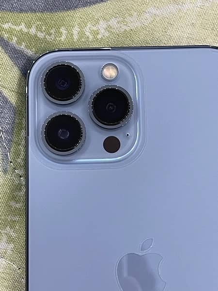 Apple Iphone 13 Pro max (sierra blue) 5