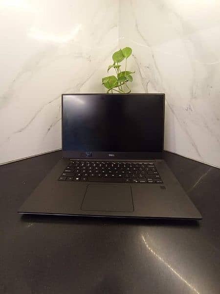 DELL XPS 15 9550 1