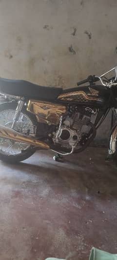 Honda 125 Gold edition condition 10by 10