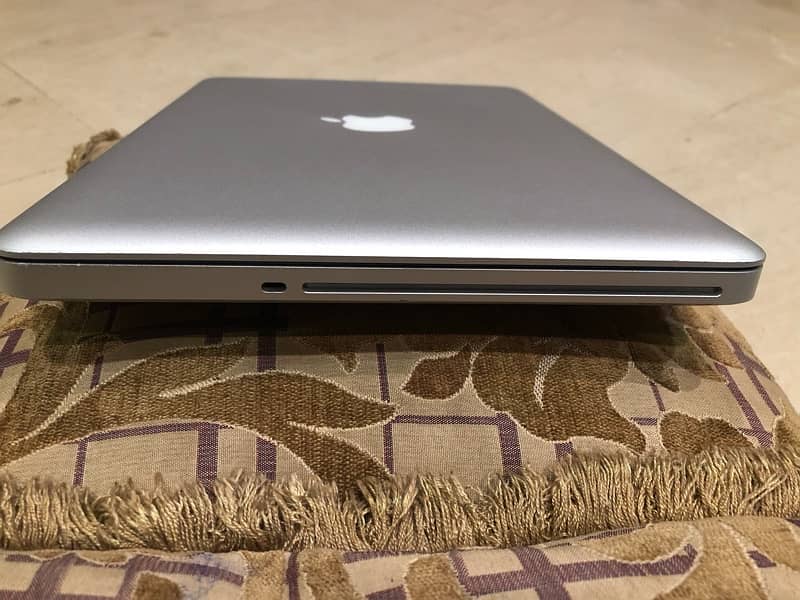 URGENT SALE MACBOOK PRO MID 2012 (90 Days Used only) 8