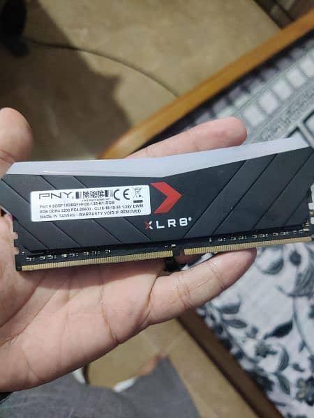 PNY XLRB 8GB DDR4 RGB RAM 3200mhz 3